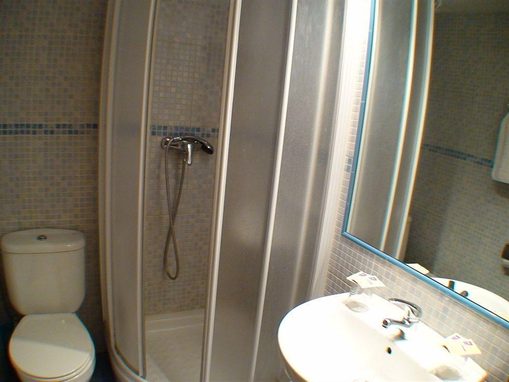Hostal El Carmen Zaragoza Luaran gambar