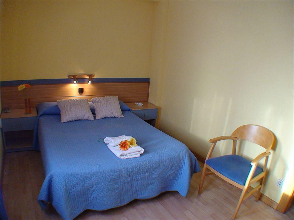 Hostal El Carmen Zaragoza Luaran gambar