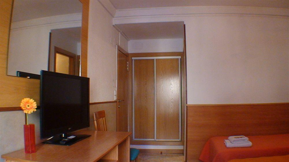 Hostal El Carmen Zaragoza Luaran gambar