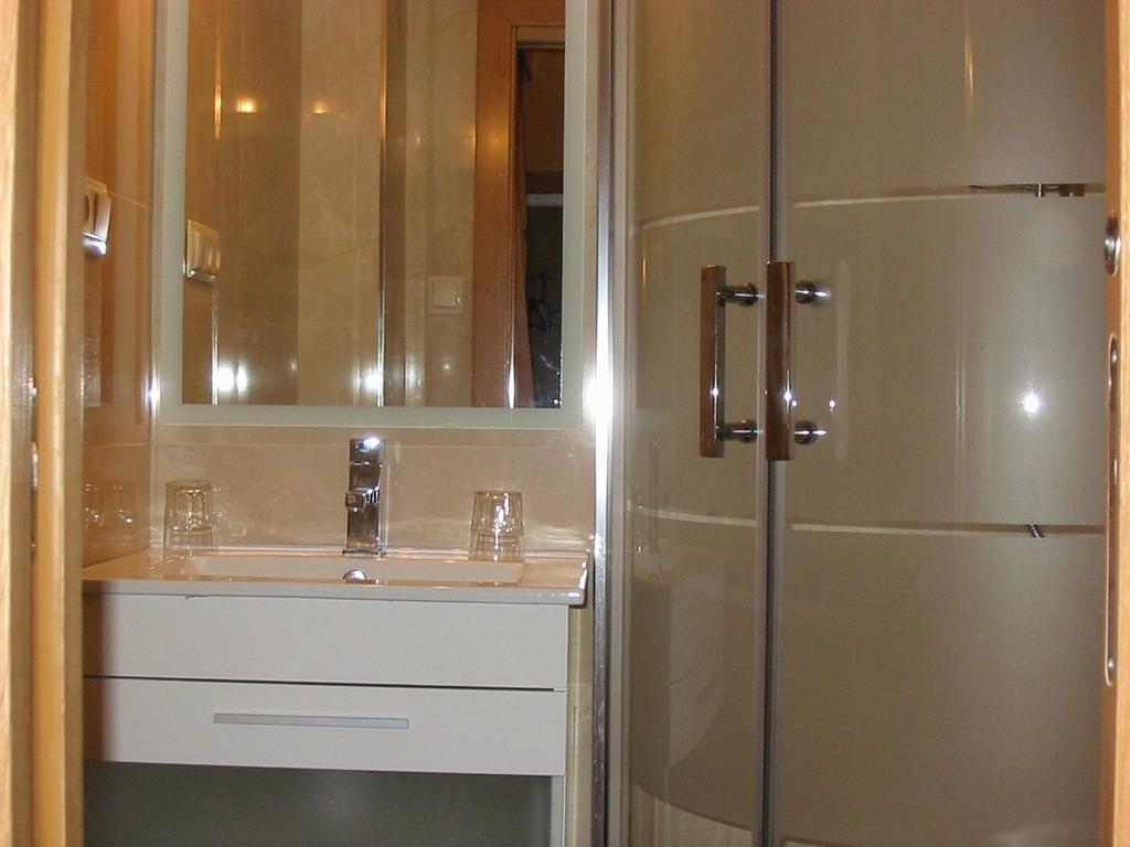 Hostal El Carmen Zaragoza Luaran gambar