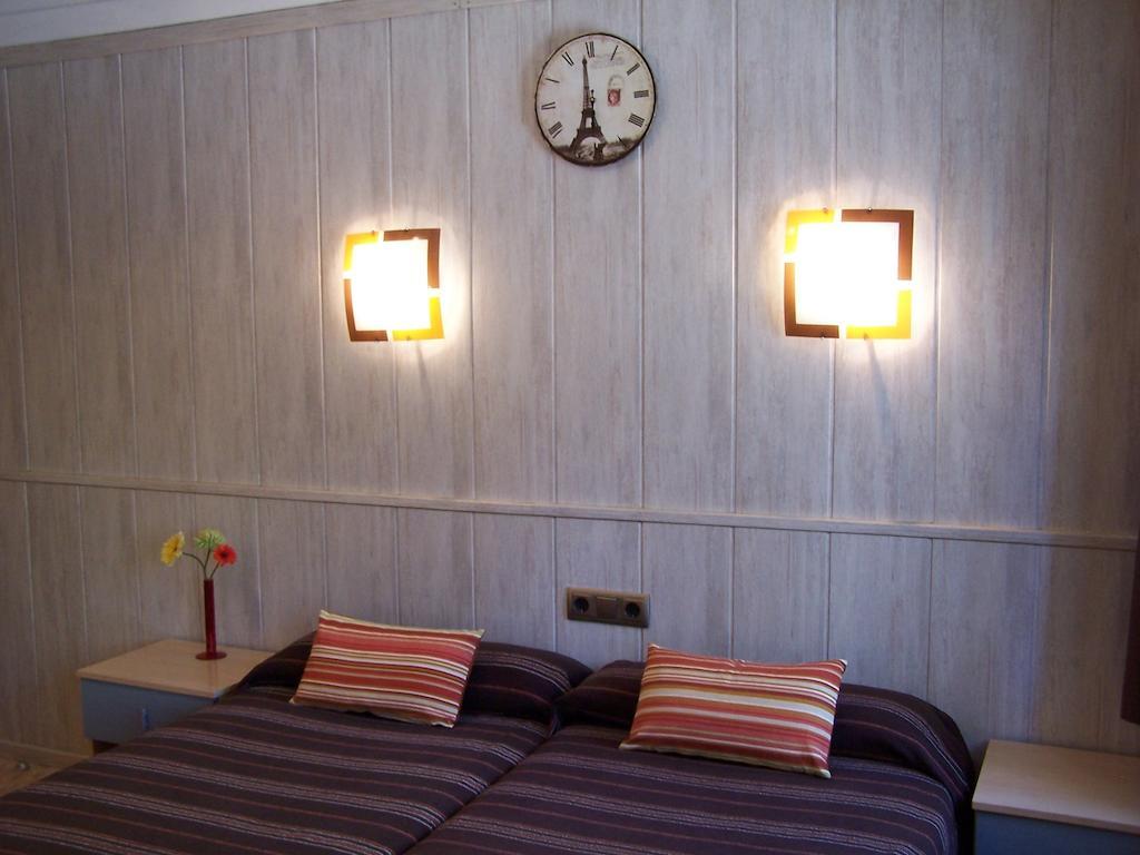 Hostal El Carmen Zaragoza Luaran gambar