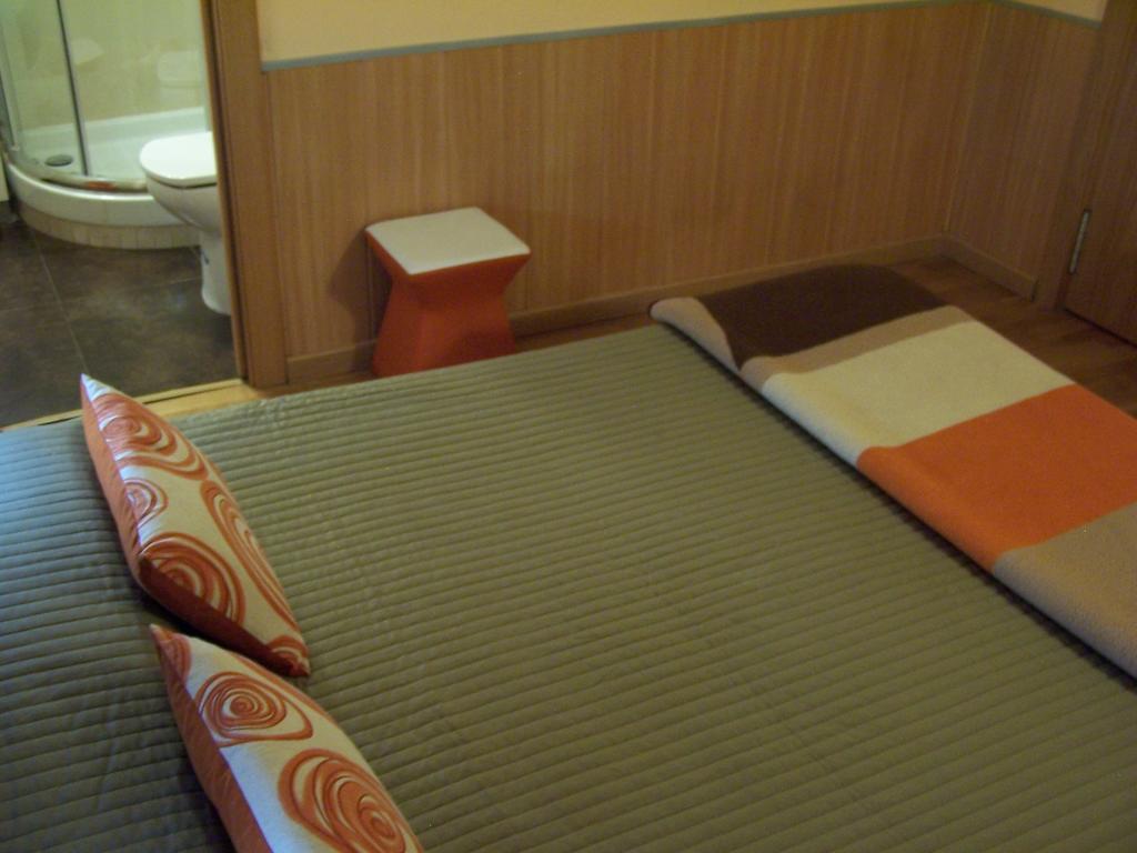 Hostal El Carmen Zaragoza Luaran gambar
