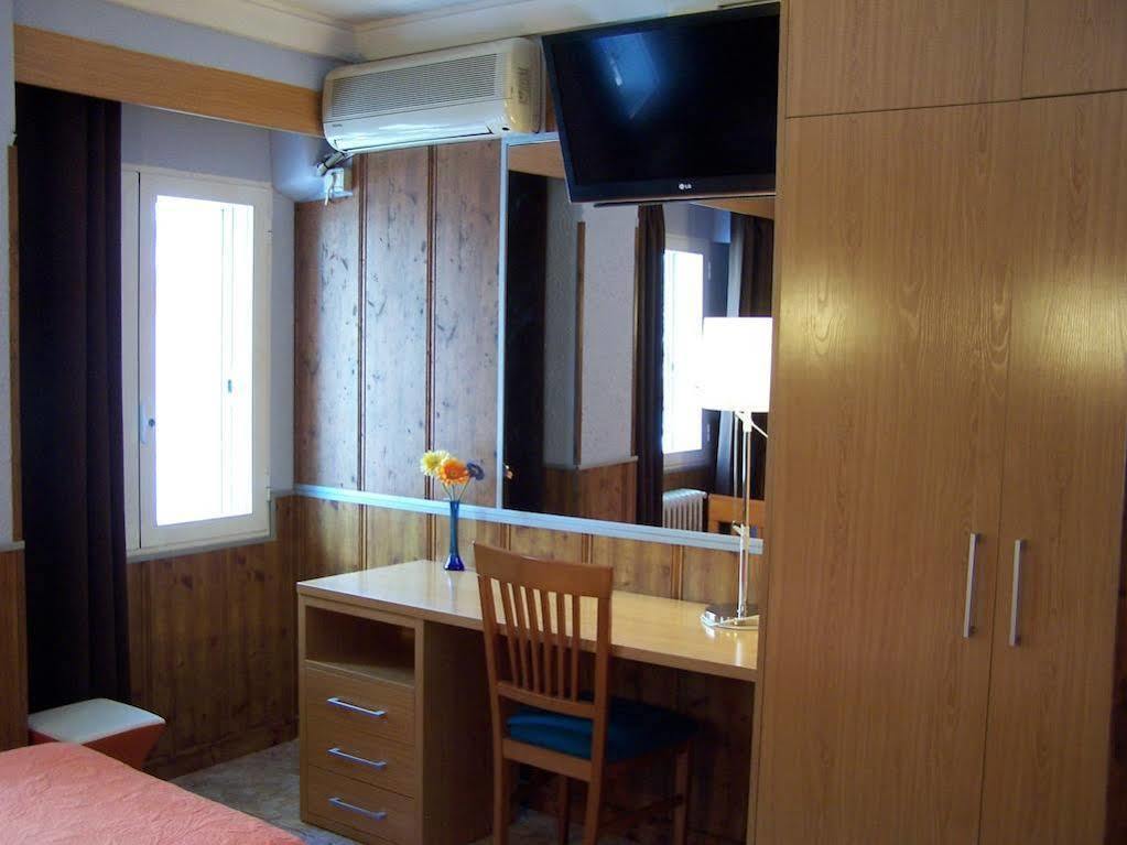 Hostal El Carmen Zaragoza Luaran gambar